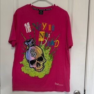 Vibrant Pink Graphic Tee with Skull Design